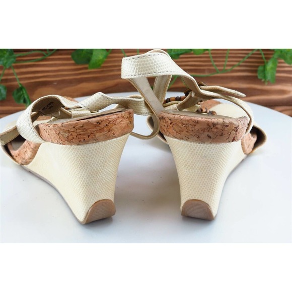 Kenneth Cole Reaction Sz 9 M Yellow Gladiator Patent Leather Women Sandals - Picture 5 of 7